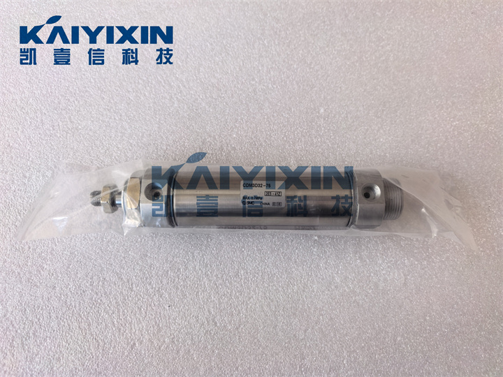 CDM3D32-75-M9BLS-SMC-Qbz